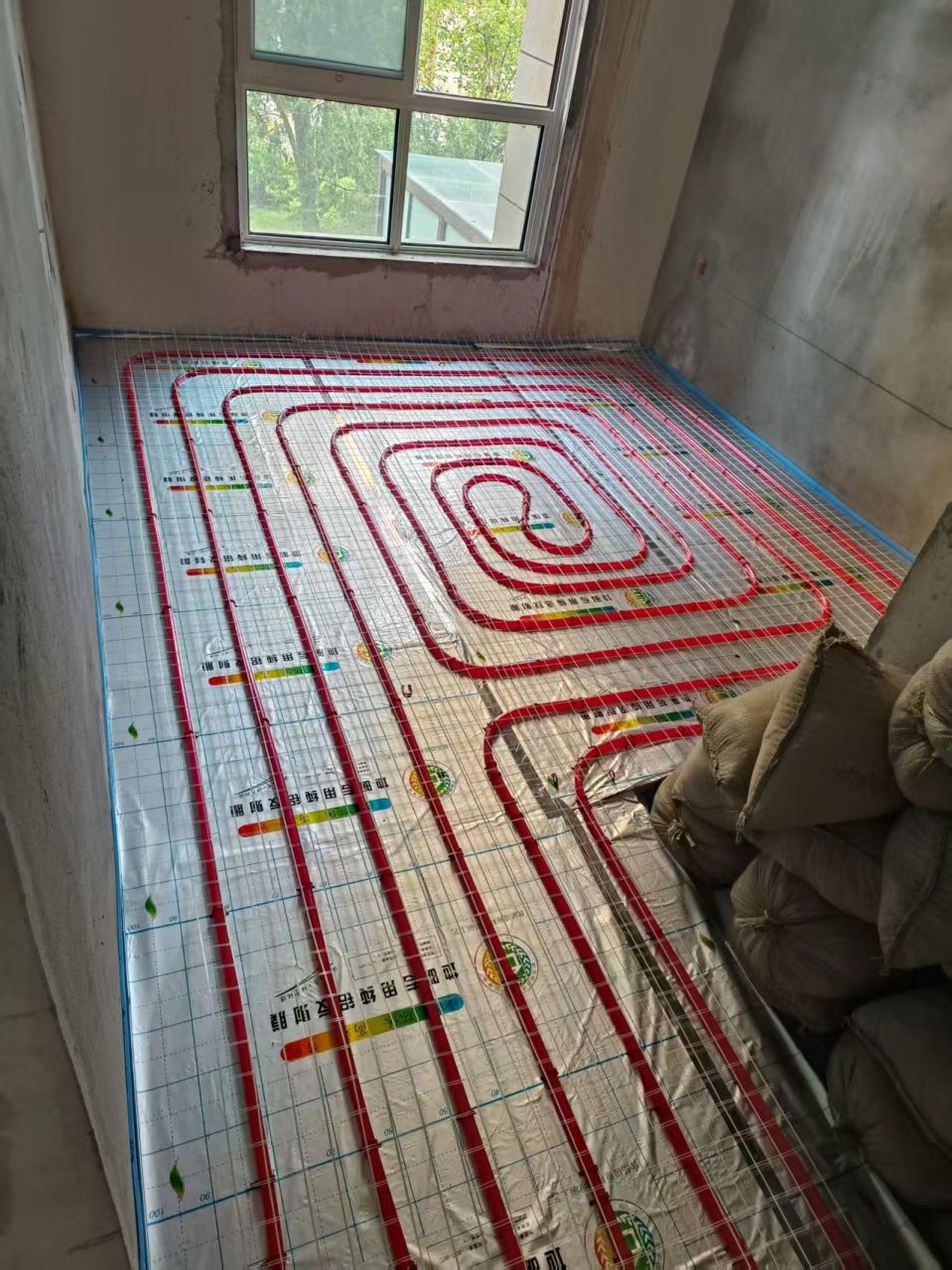 1755589000584940.jpg